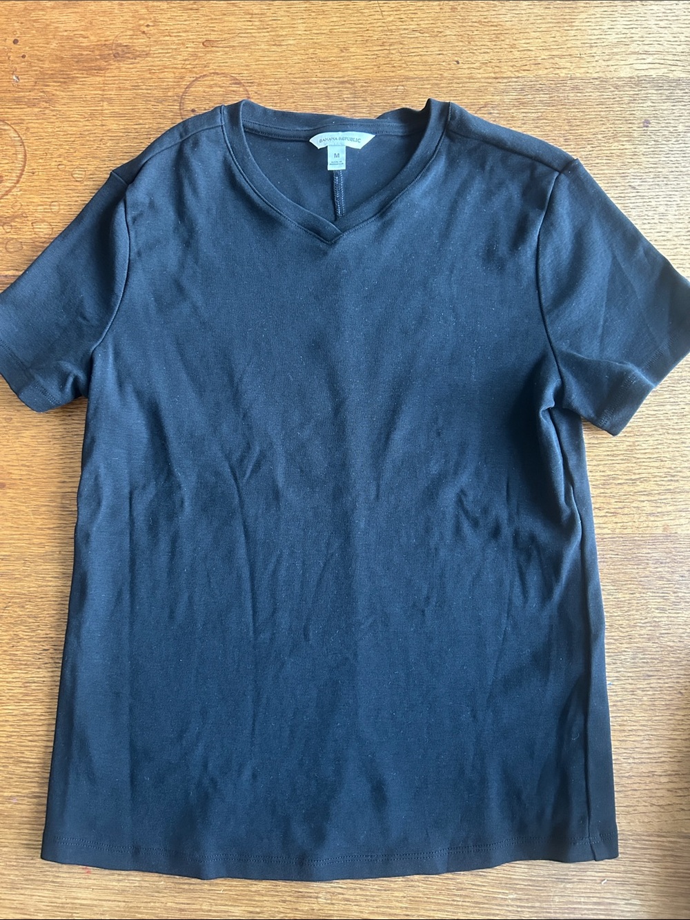 Banana republic Black high V-Neck women’s t- Shirt New